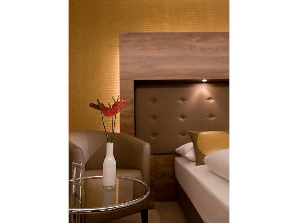 Hotel Conti Duisburg - Partner Of Sorat Hotels Exterior photo